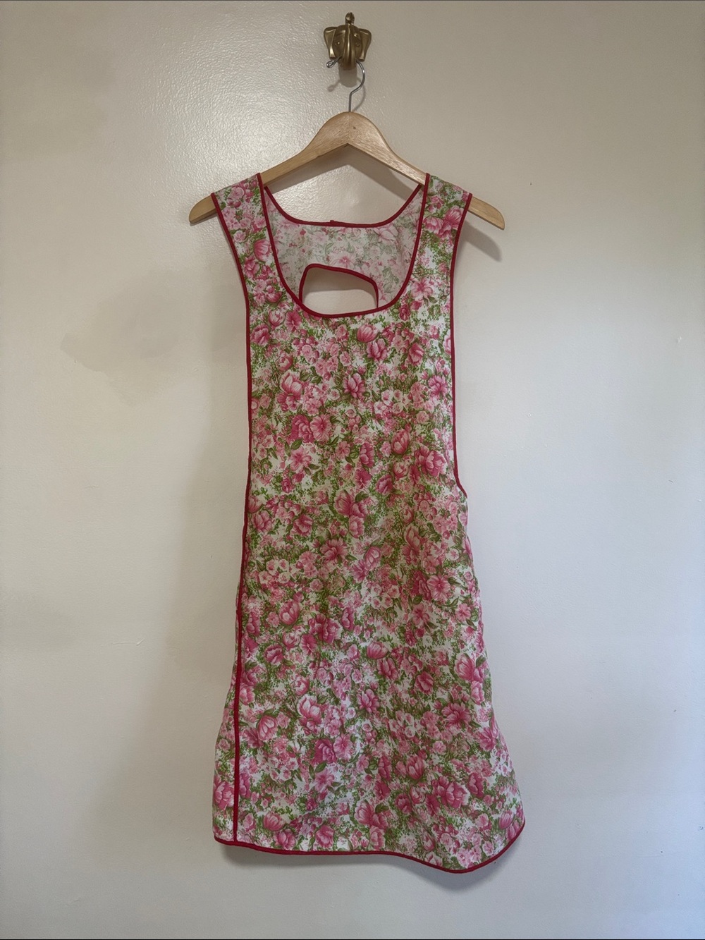 Vintage Cottagecore Handmade Floral Apron Pockets Red Trim Grandma Style